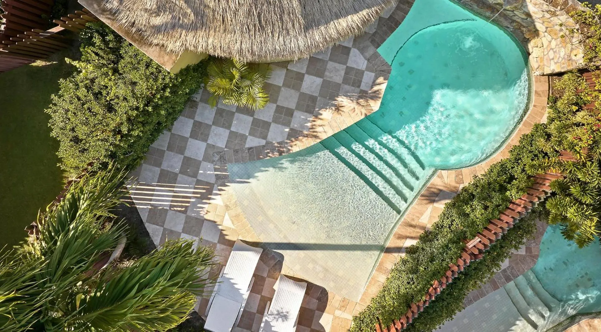 Sandals Grande Antigua St. John's Resort