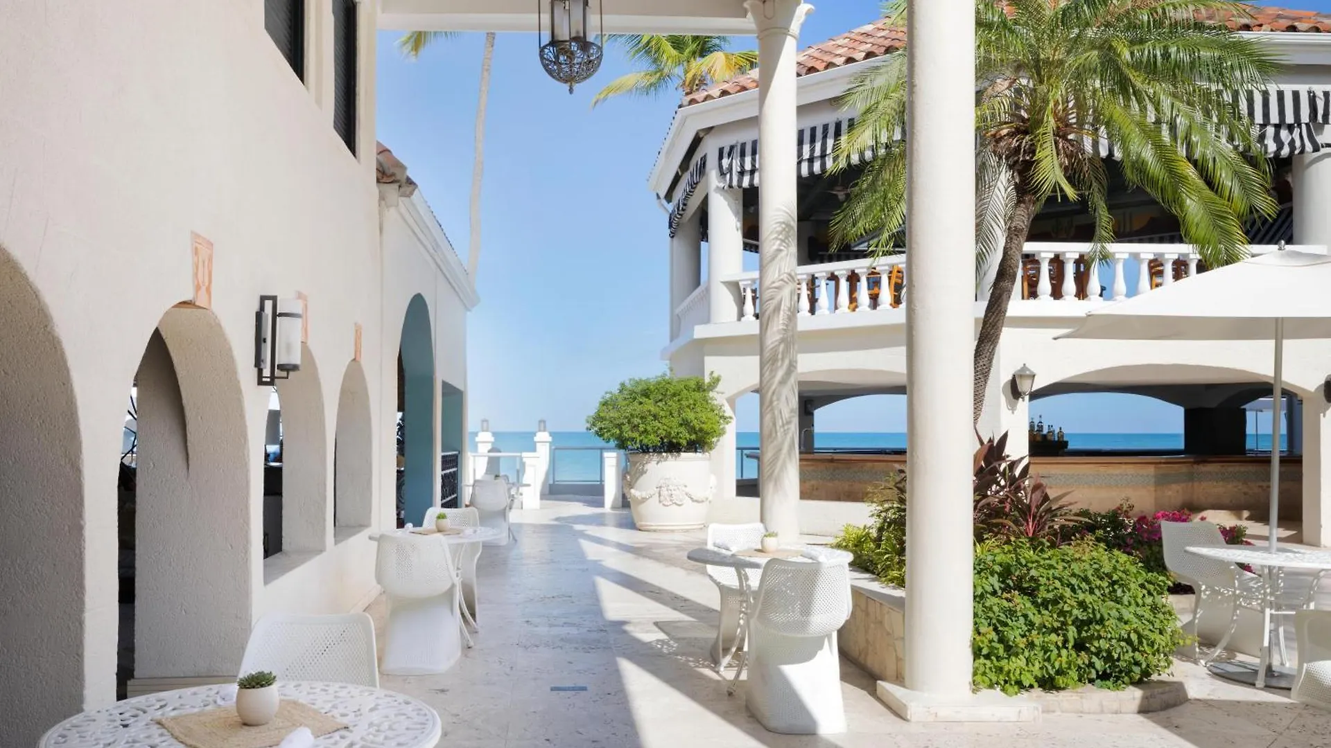 Sandals Grande Antigua St. John's Resort